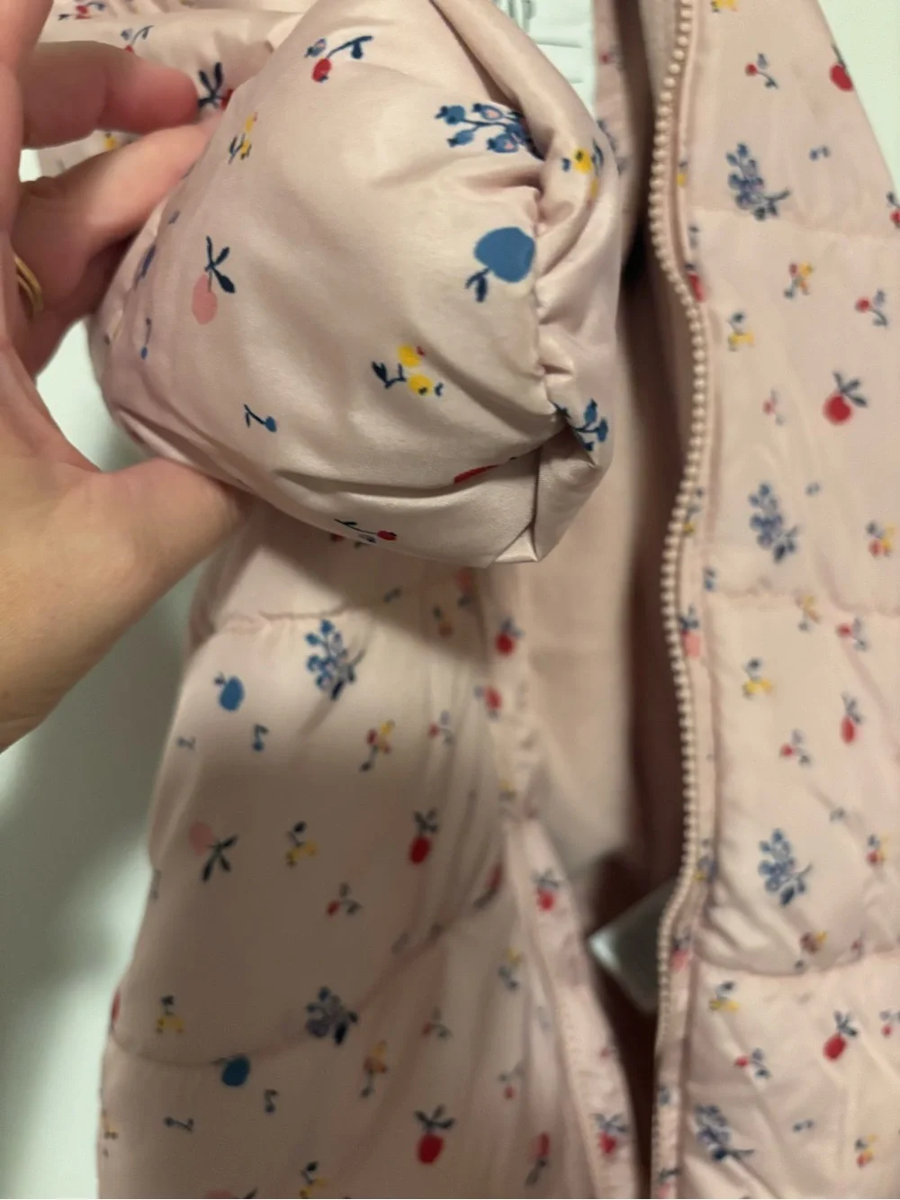 Baby GAP One-Piece Hooded Snowsuit in Light Pink with Floral Print 6-12M